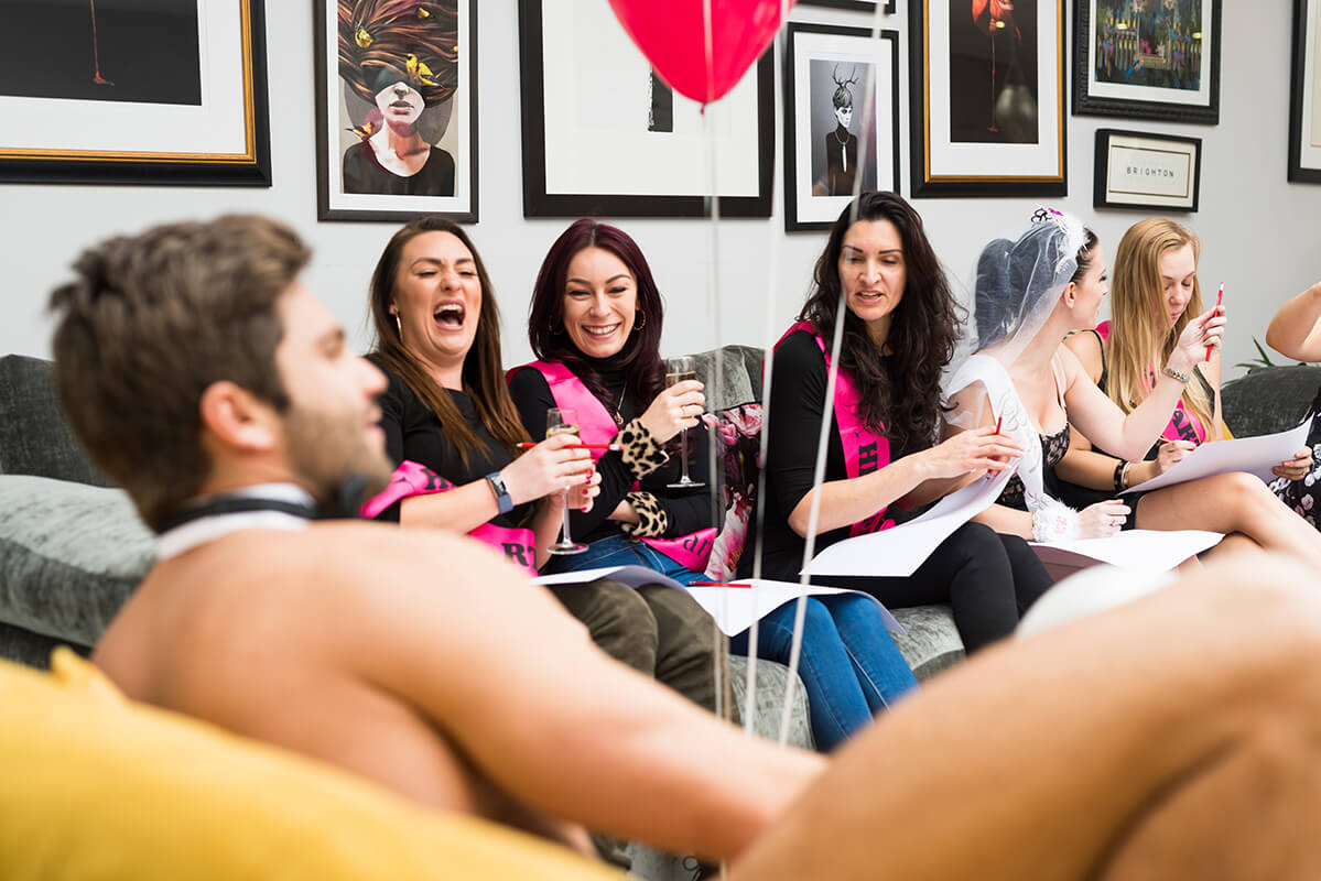 hen party life drawing class